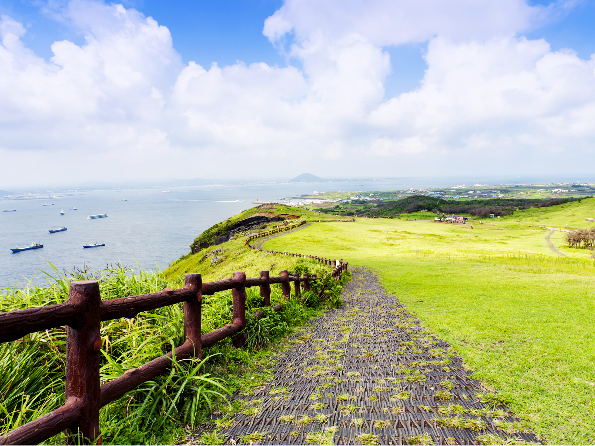 【韩国】济州纯玩4晚5天【1天自由活动+龙头岩+牛岛+城山日出峰+涉地可支+汉拿山】