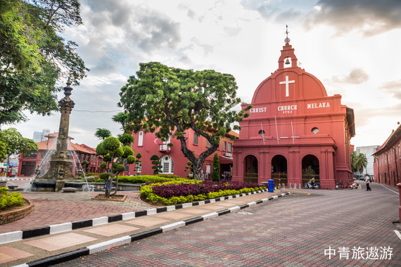 【亚非13国邮轮】大洋宪章号-新加坡+马来西亚+泰国+斯里兰卡+马尔代夫+塞舌尔+毛里求斯+法属留尼汪+莫桑比克+南非39天【东南亚5国】