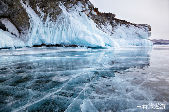 【俄罗斯】贝加尔湖+奥利洪岛4晚6日[奥利洪岛南线、北线蓝冰轻徒步|冰浮|实弹射击|俄式桑拿|特色冰面烤鱼|冰杯伏特加|鱼子酱面包】