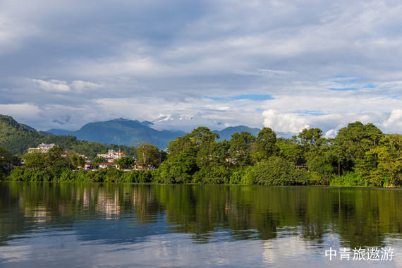 【南亚】尼泊尔加德满都+奇特旺+博卡拉10日游【经典萨郎阔特雪山|费娃湖|博达哈大佛塔|塔奴村】