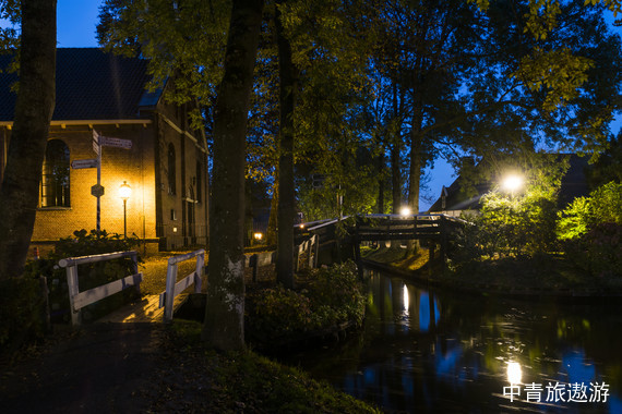 【欧洲】西葡+荷兰+比利时15天【马德里皇宫|佛朗明戈表演|阿尔罕布拉宫|圣家族大教堂|奎尔公园|阿姆斯特丹游船|羊角村游船|库肯霍夫公园】