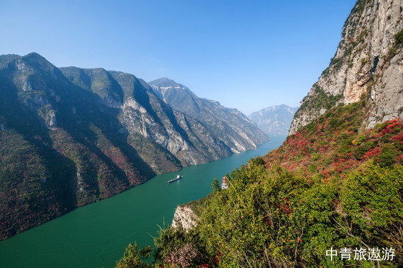【長江三峽】武漢黃鶴樓|三峽大壩|石寶寨|豐都鬼城|重慶6晚7日