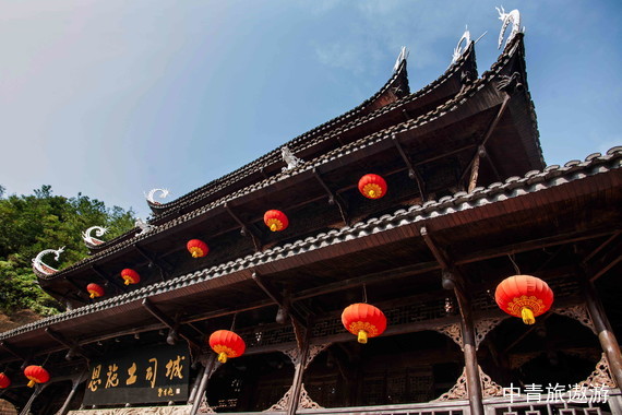 【湖北】环游湖北全景双飞10天【武汉+荆州+襄阳+武当山+神农架+巴东+恩施+宜昌】