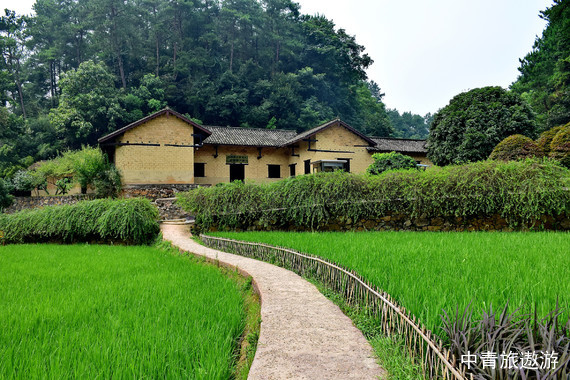 【湖南】非同寻长 双飞6天【2-15人团；网评五钻酒店；长沙、湖南省博、岳麓山、橘子洲头、南岳衡山、南岳大庙、屈子祠、岳阳楼、洞庭湖】