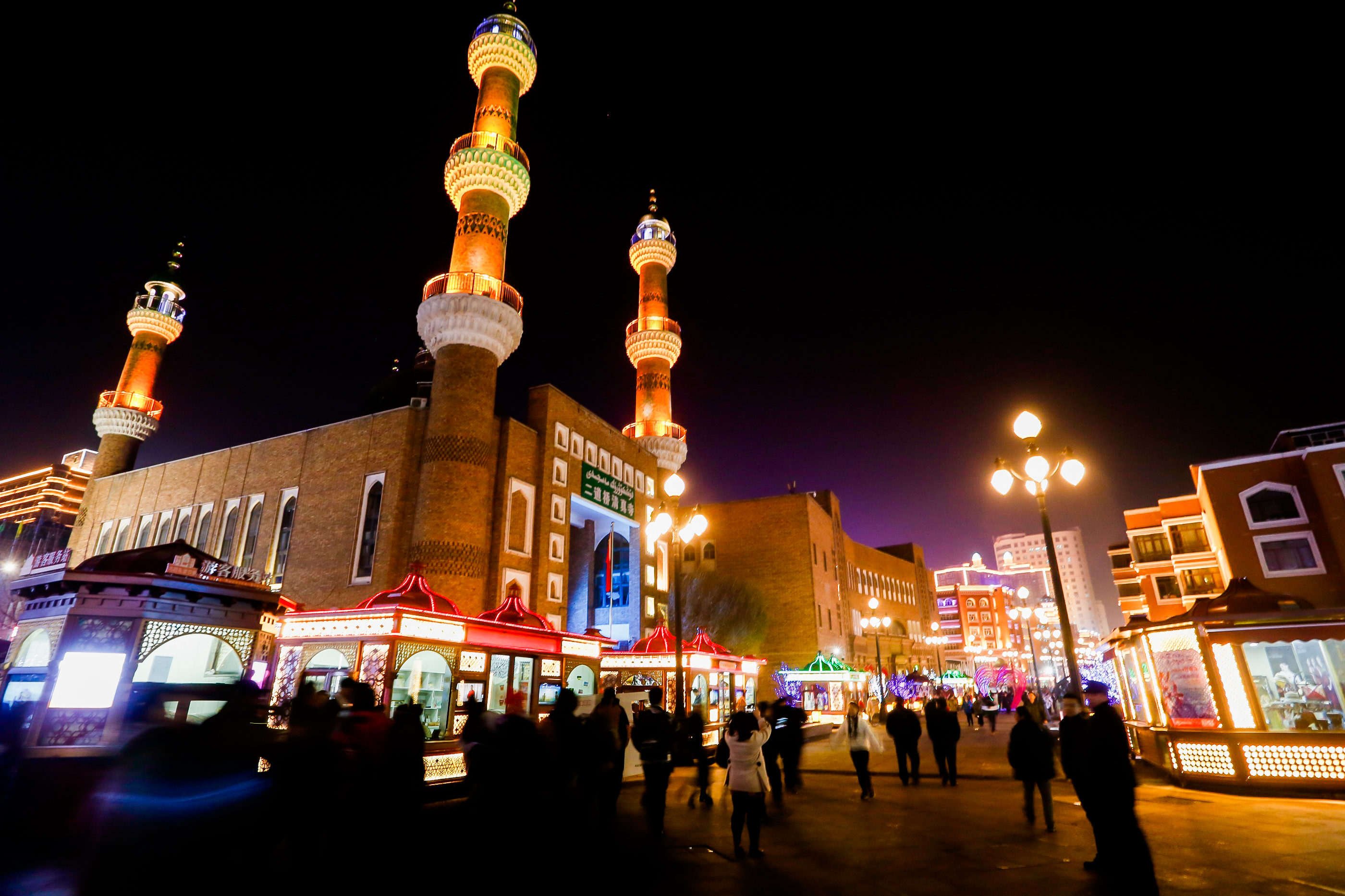 【当季爆款】新疆盛典/伊程山水/拼车双飞7日【6人精致小团/吐尔根杏花+赛里木湖+那拉提+独山子大峡谷/单人不补房差】