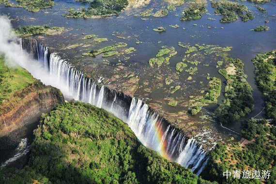 【非洲】納米比亞+津巴布韋+贊比亞+博茨瓦納4國12日【跨國觀賞維多利亞大瀑布|贊比西河|喬貝國家公園|蘇絲斯黎沙漠|鯨灣出海】