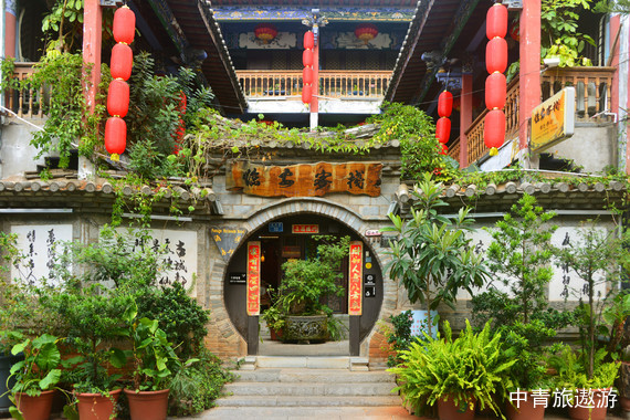 云漫哀牢山6日【南恩瀑布+原始哀牢山+金山原始森林公园轻徒步+建水古城+碧色寨+弥勒东风韵+抚仙湖+滇池海埂大坝】