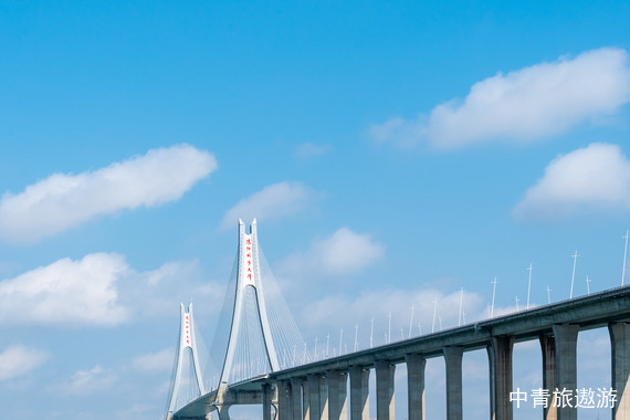 【广东】汕尾++汕头双卧10日【广深珠|港澳|巽寮湾|南澳|潮州|乘金巴穿越港珠澳大桥】