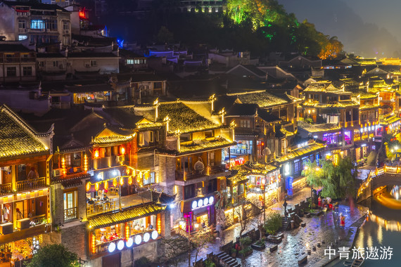 【湖南】长沙+韶山+岳阳+衡阳双高6日游【长沙+岳麓山+岳麓书院+毛主席广场+滴水洞+南岳大庙+南岳衡山+屈子文化园+岳阳楼+洞庭湖】