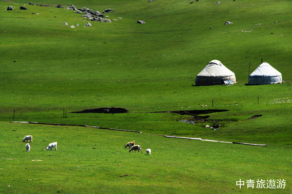 【内蒙古】呼和浩特+达拉特旗+乌兰察布高铁往返5日【5A响沙湾+锡拉木伦庙+大红山+格根塔拉草原+天鹅湖】