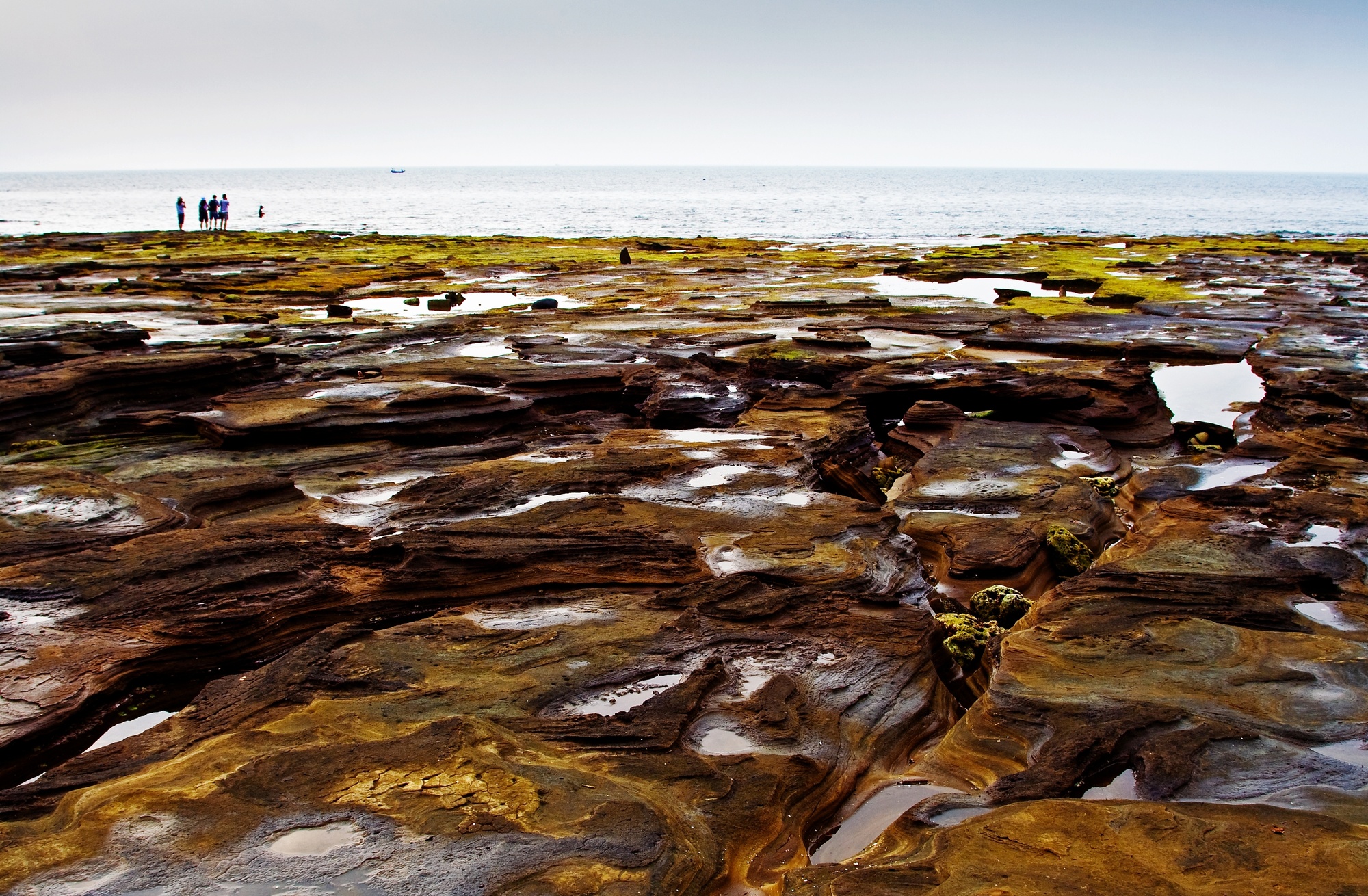 【广西】双飞6日游【北海+涠洲岛+垌那屿湾+德天跨国大瀑布+涠洲岛+北海+南宁】