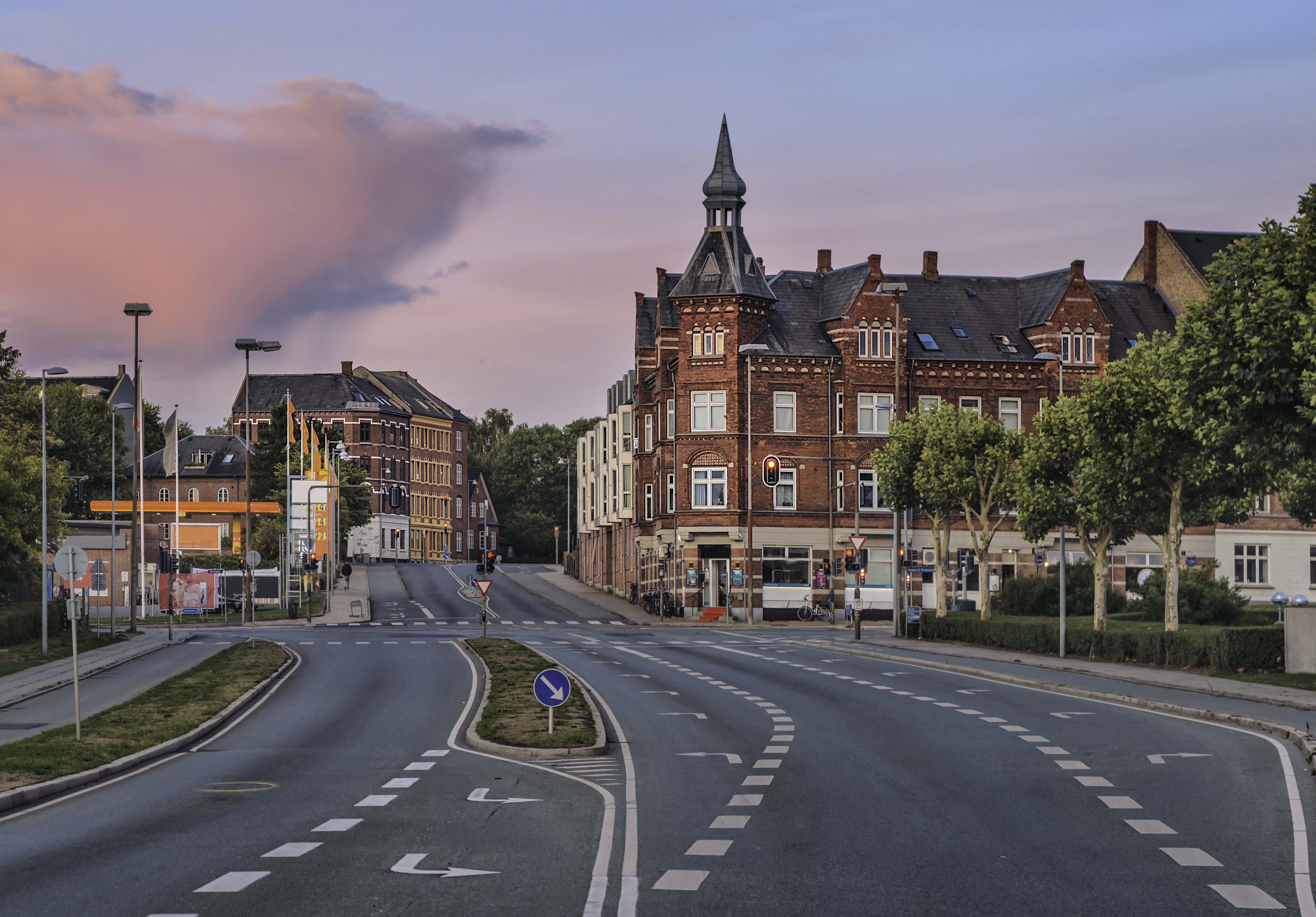【私家团】丹德-童话足迹8日游【小美人鱼/安徒生博物馆/海恩豪森皇家花园/格林世界博物馆/美茵河游船】